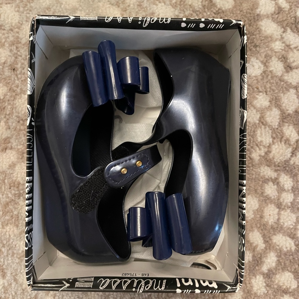 BNIB Mini Melissa ultra girl shoes